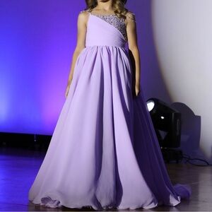 Elegant Lavender Girls Pageant Evening Gown